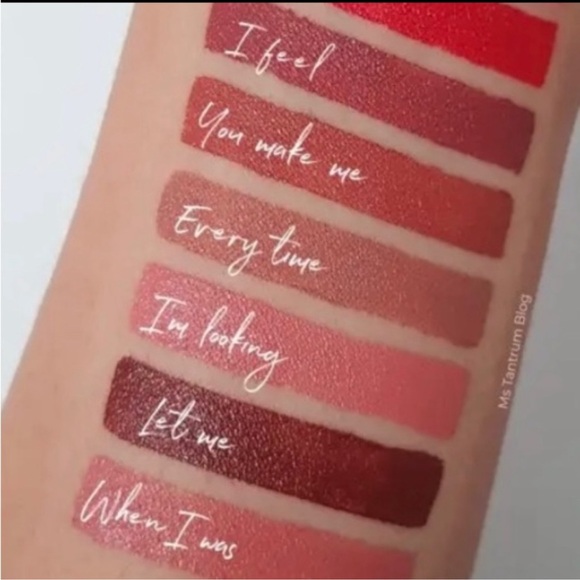 Hourglass Confession Ultra Slim High Intensity Refillable Lipstick IโM LOOKING - Picture 3 of 6